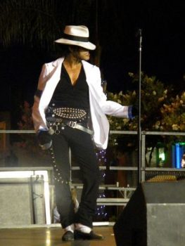 Los Angeles Michael Jackson Impersonator 1 pic 3.jpg