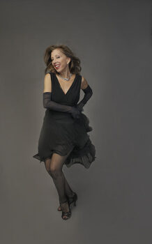 New York Singer 2 pic 2.jpg
