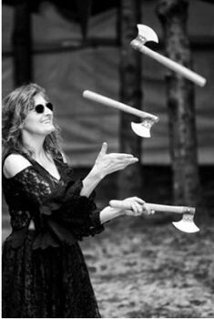 Seattle Juggler 1 pic 2.jpg