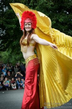 Seattle Stilt Dancer 1 pic 2.jpg