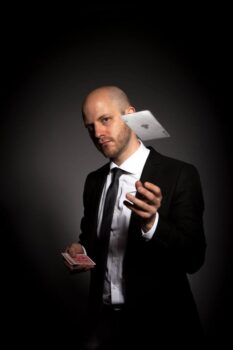 Dorset Magician 1 pic 1.jpg