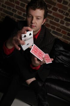 London Magician 1 pic 2.jpg