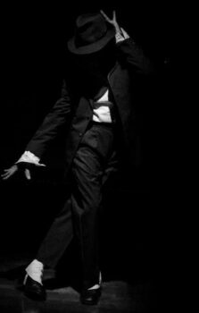 New York Michael Jackson Impersonator 1 pic 2.jpg