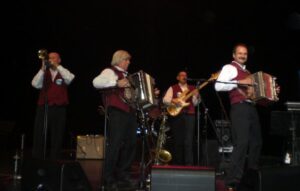 Chicago Polka Band 4 pic 1.jpg