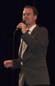 San.Francisco.Frank.Sinatra.Impersonator.2.pic.3.jpg