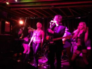 Los Angeles Rock Band 5 pic 3.jpg