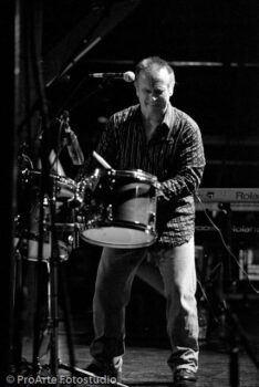 Ian Cussick pic 3.jpg